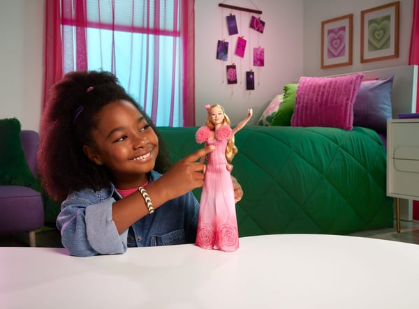 Mattel Wicked Singing Glinda Fashion Doll