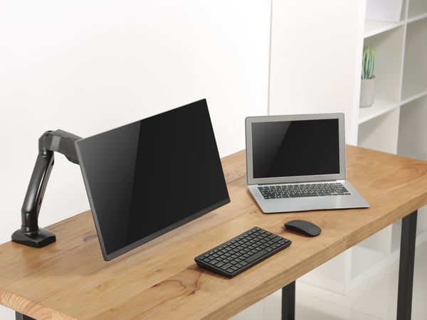 Equip 650120 monitorin kiinnike ja jalusta 81,3 cm (32") Vastaanotto Musta