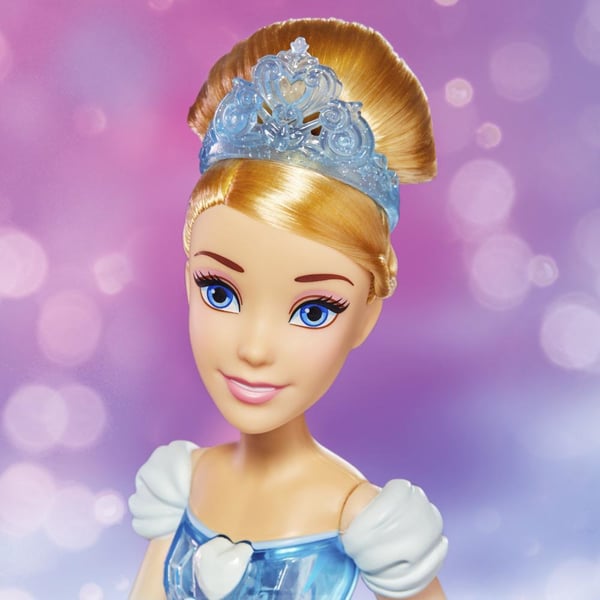 Hasbro F08975X7 nukke