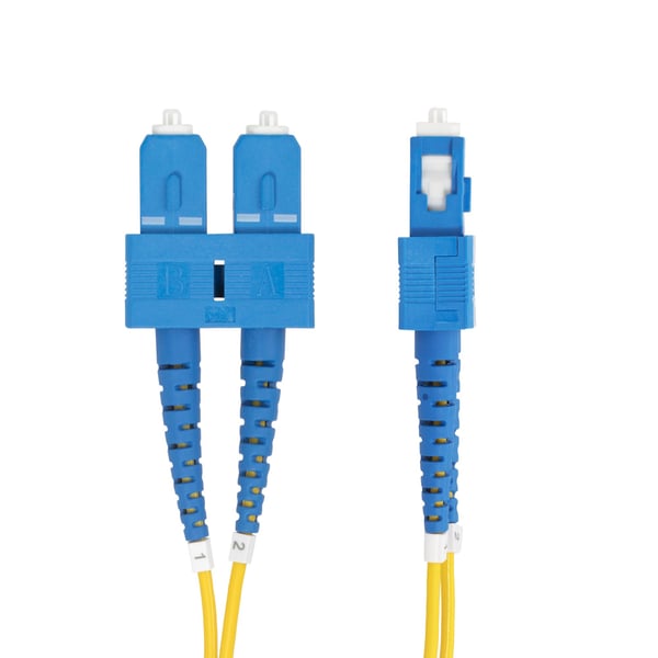 StarTech.com 2 m fiberoptisk SC- till SC-duplexkabel (UPC) med OS2-enkelläge, 9/125 µm, 40G/100G, böjningsokänslig, låg insättningsförlust, LSZH-fiberpatchkabel