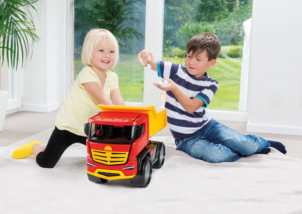 Lena GIGA TRUCKS Dump truck Titan
