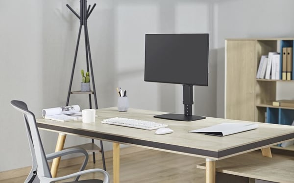 Equip 650126 fäste och ställ till bildskärm 81,3 cm (32") Bord Svart