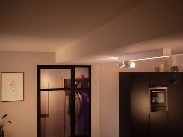 Philips Hue White and Color ambiance Centris loftslampe med 3 spots
