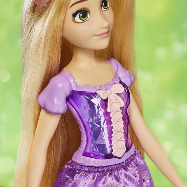 Hasbro F08965X7 dockor
