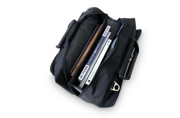 Kensington Contour™ 15,6" Toppmatad datorväska