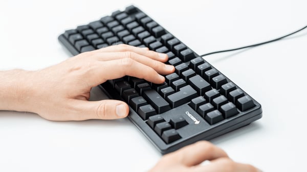 CHERRY G80-3000N RGB TKL näppäimistö Universaali USB QWERTY Kansainvälinen (US) Musta