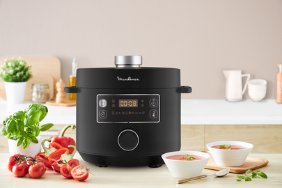 Moulinex CE7548 Musta 1090 W