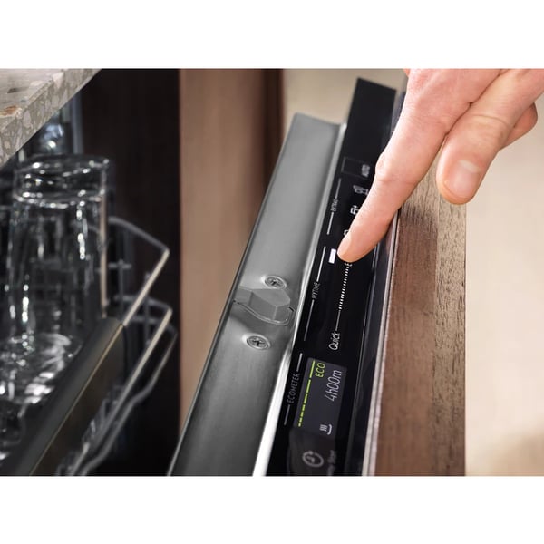 Electrolux EEQ47210L Helt integrerad 13 kuvert