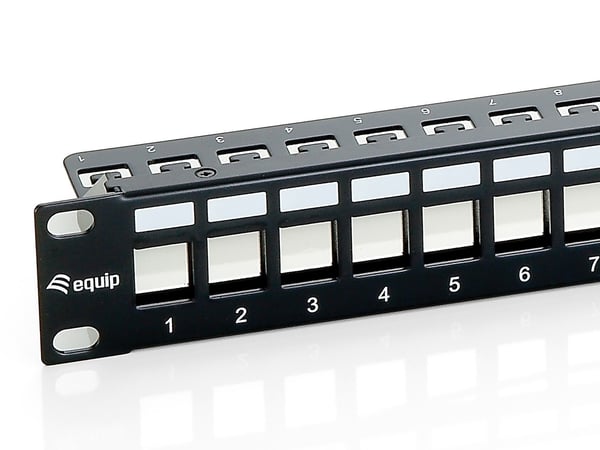 Equip 76912407201 kytkentäpaneeli 1U