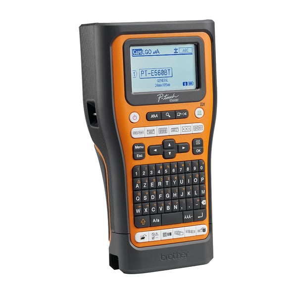 Brother PT-E560BTSP etiketprinter Termisk overførsel 180 x 180 dpi 30 mm/sek. Kabel & trådløs HSE/TZe Bluetooth QWERTY