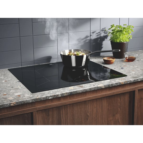 Electrolux LIL61443C Sort Indbygget 60 cm Zone induktionskogeplade 4 zone(s)