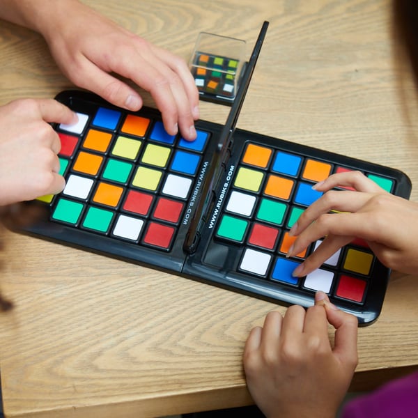 Rubik’s RBK RGN Rubiks Race Game WE GML Lautapeli Strategia
