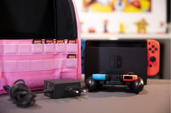 Konix Unik KX BE FUNKY BACKPACK Rygsæk Nintendo Lyserød