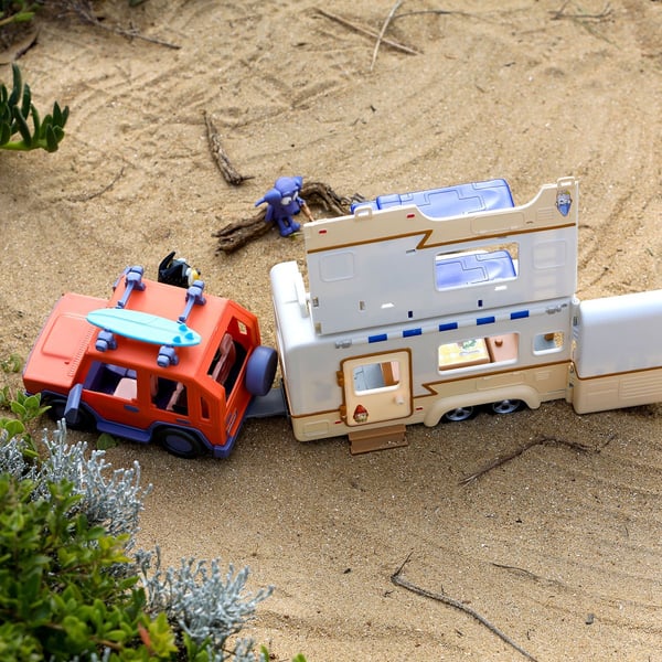 Moose Toys Bluey Auto en Kamper Speelset
