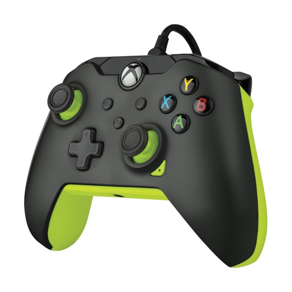 PDP Kontroller med kabel: Elektrisk sort Til Xbox Series X|S, Xbox One og Windows 10/11
