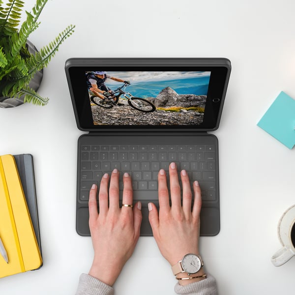 Logitech Rugged Folio