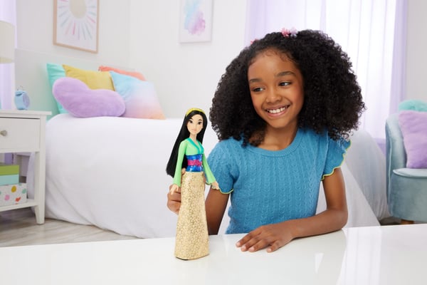 Disney Princess -leksaker, Mulan-modedocka och accessoarer