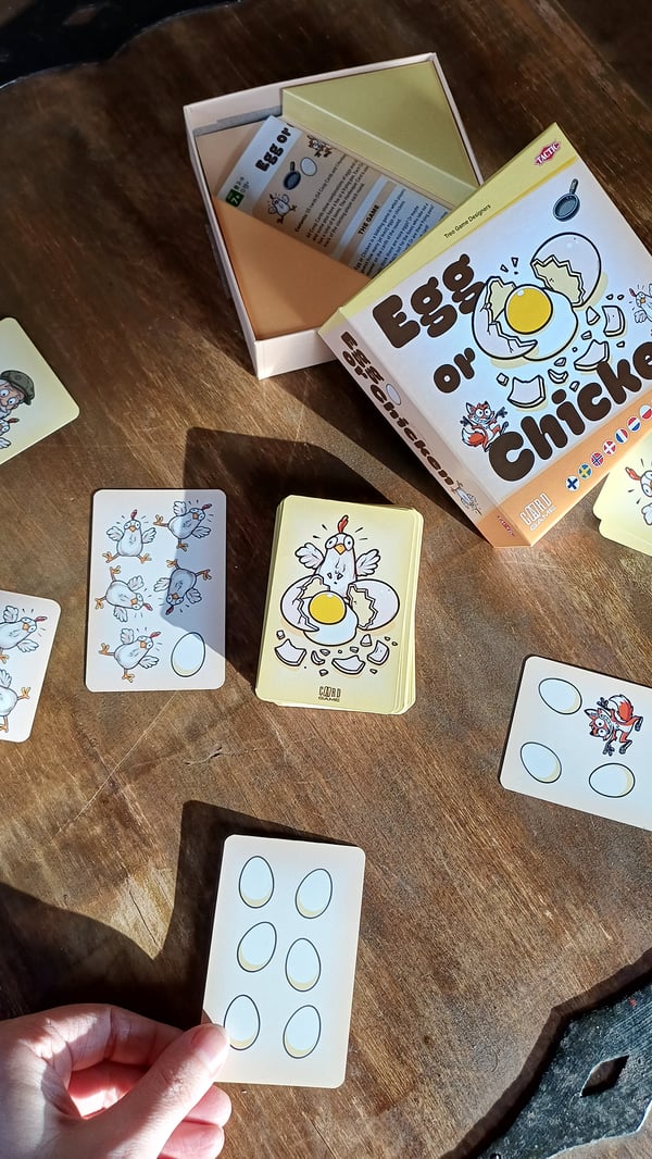 Tactic Egg or Chicken Korttipeli Perhe
