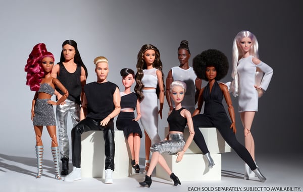 Barbie Looks HCB77 dukke
