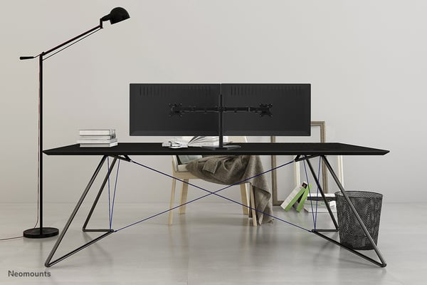 Neomounts FPMA-D550DDBLACK monitorin kiinnike ja jalusta 81,3 cm (32") Vastaanotto Musta