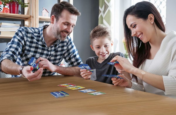Mattel Games Phase 10 Junior Kortspel Kasta kort