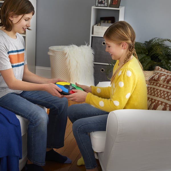 Hasbro Gaming Simon Brädspel Minne