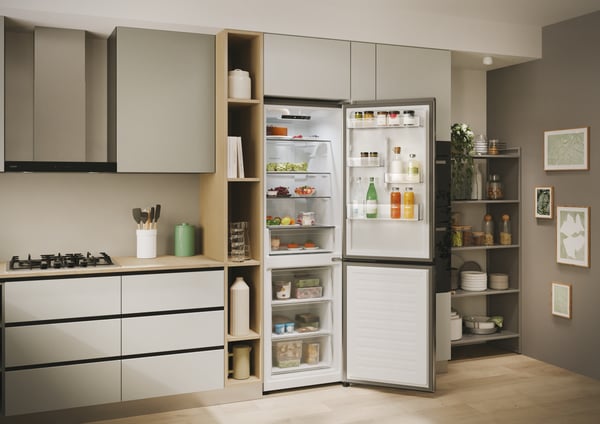 Candy Fresco CNCQ2T618EX Fritstående 355 L Rustfrit stål