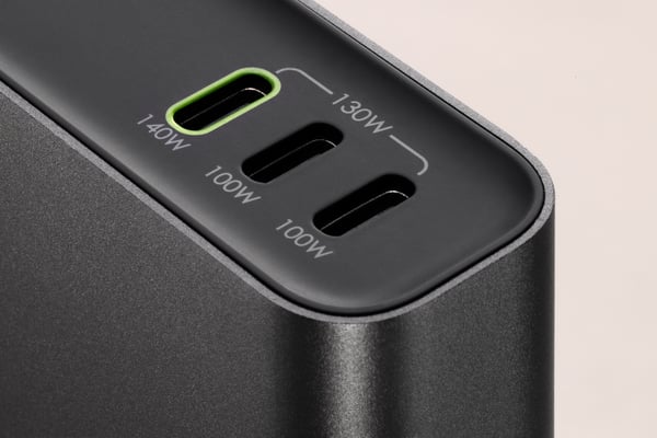 mophie Powerstation Ultra 25000 mAh Sort