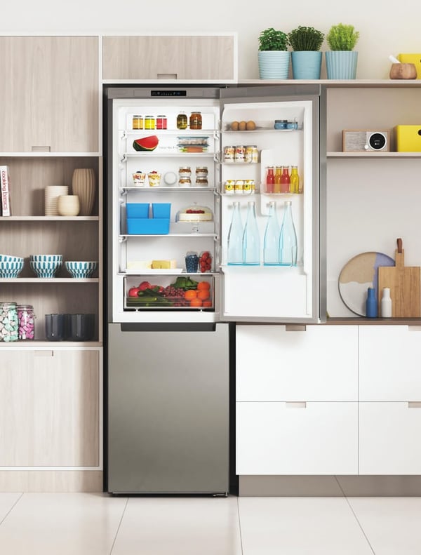 Indesit INFC9 TI22X Fritstående 367 L Rustfrit stål