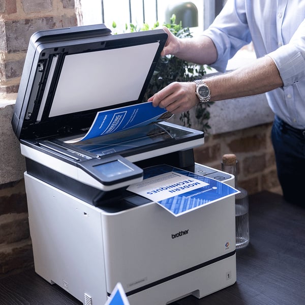 Brother DCP-L8630CDW multifunktionsskrivare laser A4 2400 x 600 DPI 31 ppm Wi-Fi