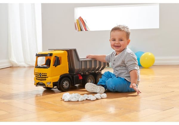 Lena GIGA TRUCKS