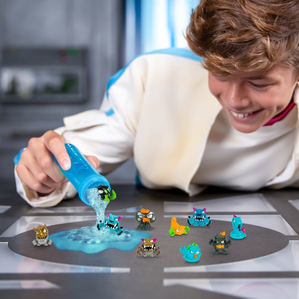 Moose Toys Mr. Beast Lab Biomites Lab 5-Pack