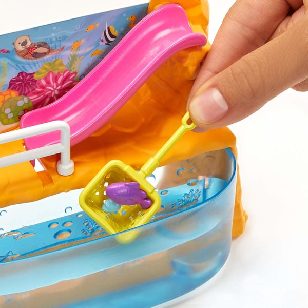 Barbie Club Chelsea™ and Aquarium Playset