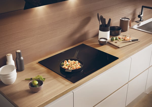 Haier HAIFB54CIRS Svart Inbyggd 65 cm Induktionshäll med zon 4 zone(s)