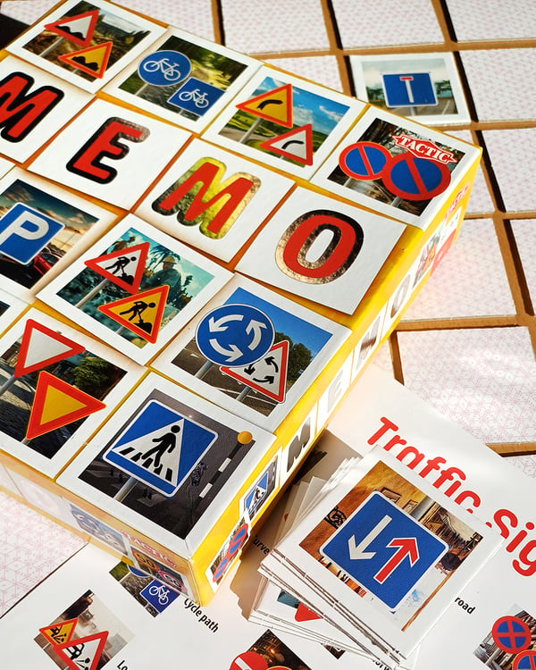 Tactic Memo Traffic Signs
