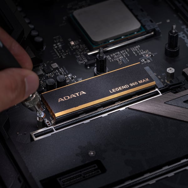 ADATA LEGEND 960 MAX 4 TB M.2 PCI Express 4.0 NVMe 3D NAND