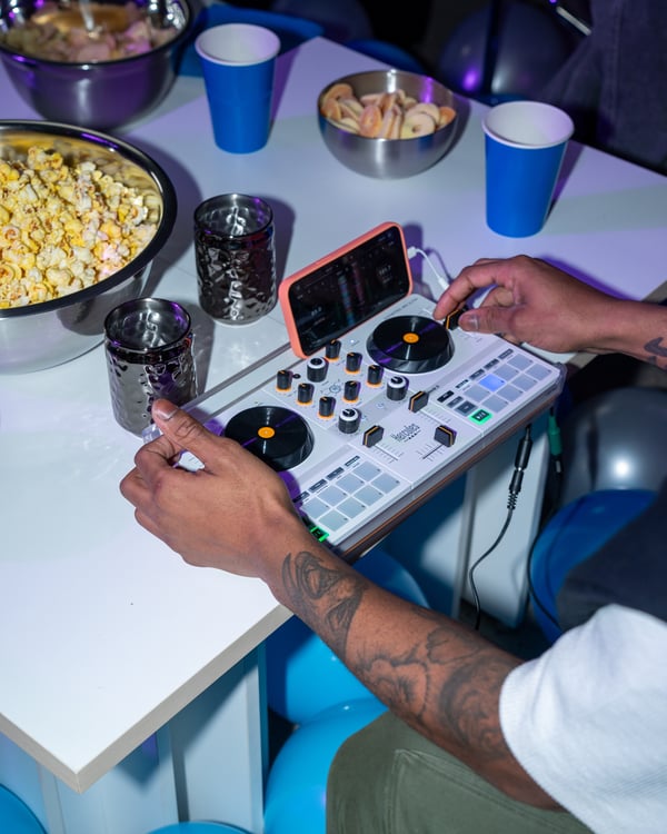 Hercules DJControl Mix Ultra Hvid