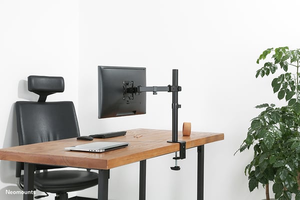 Neomounts FPMA-D550BLACK monitorin kiinnike ja jalusta 81,3 cm (32") Vastaanotto Musta