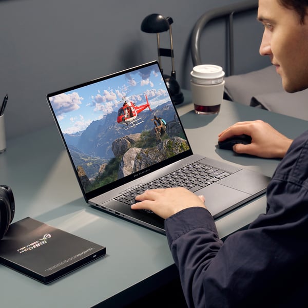 ASUS ROG Zephyrus G16 GU605CM-QR027W Intel Core Ultra 7 255H Laptop 40,6 cm (16") 2.5K 16 GB LPDDR5x-SDRAM 1 TB SSD NVIDIA GeForce RTX 5060 Wi-Fi 7 (802.11be) Windows 11 Home Grå