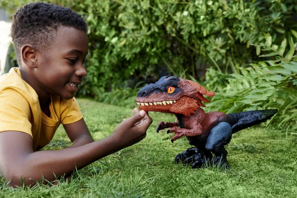 Jurassic World UNCAGED ULTIMAT ELDDINOSAURIE