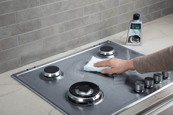 Electrolux M3SCC300 Komfur Udstyrsrensning creme