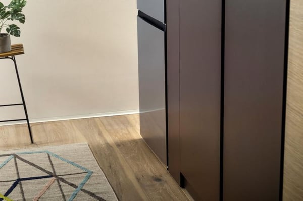 Hisense RB434N4BCB køle-/fryseskab Fritstående 331 L Grå, Rustfrit stål