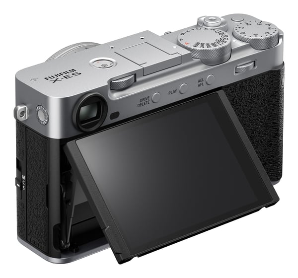 Fujifilm X -E5 Body MILC krop 40,2 MP X-Trans CMOS 5 HR 7728 x 5152 pixel Sølv