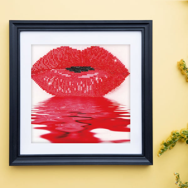 Diamond Dotz Hot Lips