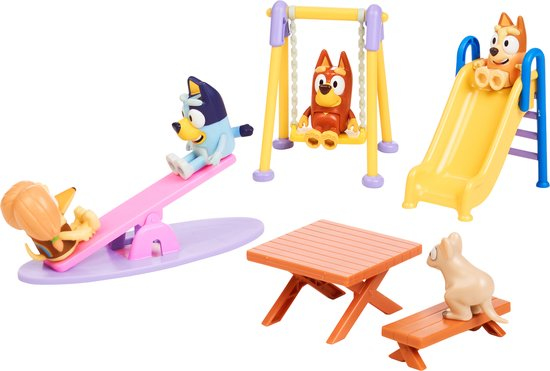Moose Toys Bluey Deluxe Park Playset