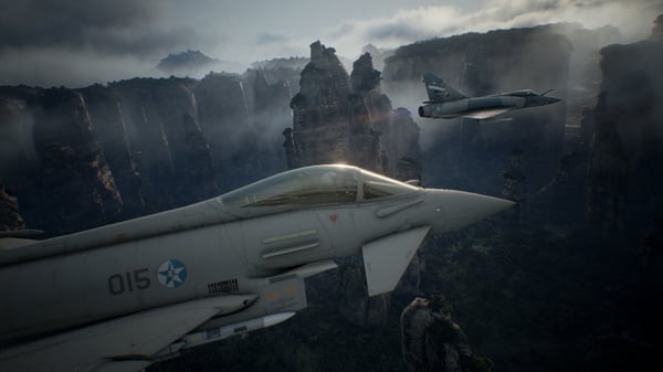 BANDAI NAMCO Entertainment Ace Combat 7 : Skies Unknown Standard Tyska, Engelska, Förenklad kinesiska, Koreanska, Spanska, Franska, Italienska, Japanska, Polska, Portugisiska, Ryska PlayStation 4