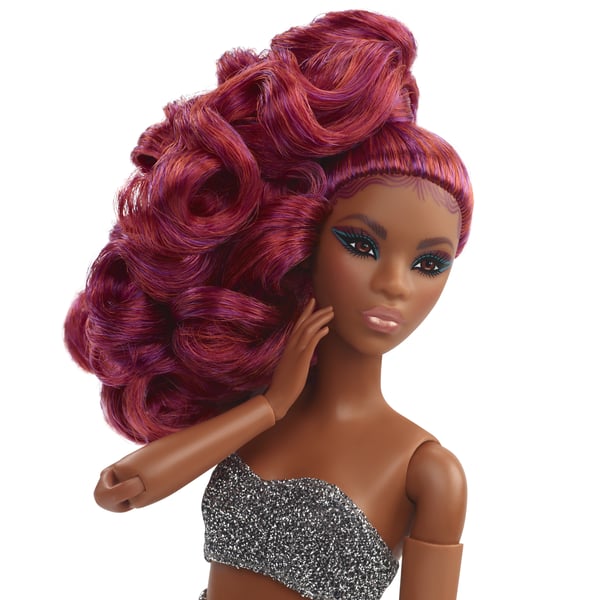 Barbie Looks HCB77 dukke