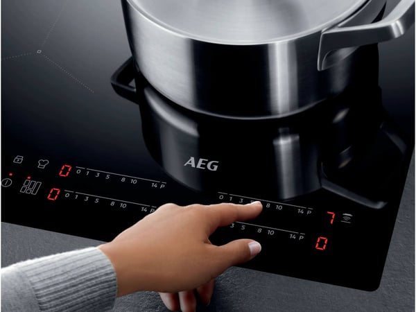 AEG HRB32310CB Sort Indbygget 29 cm Keramisk 2 zone(s)