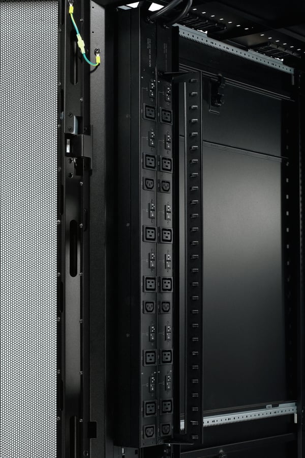 APC Rack PDU Basic Zero U strømforsyningsenhed (PDU) 9 AC stikkontakt(er) 0U Sort