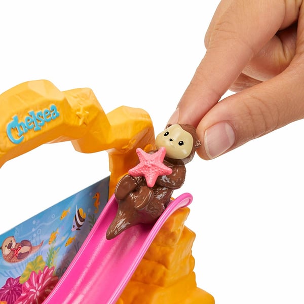 Barbie Club Chelsea™ and Aquarium Playset